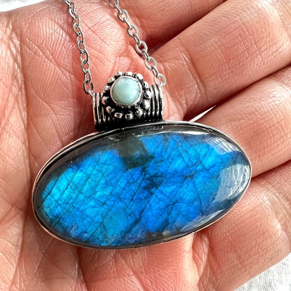 Jewelry - 925 Royal BLUE Flash Labradorite + Larimar Pendant Necklace